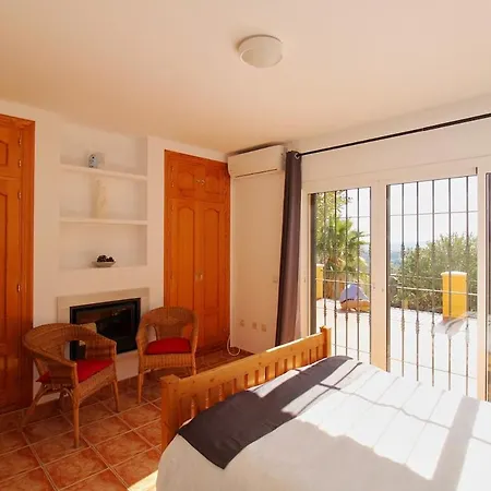 Bella Vista 3